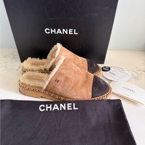 Chanel 2018 Interlocking CC Logo Sherling Mules Women's 36.5 6.5 Brown Black
